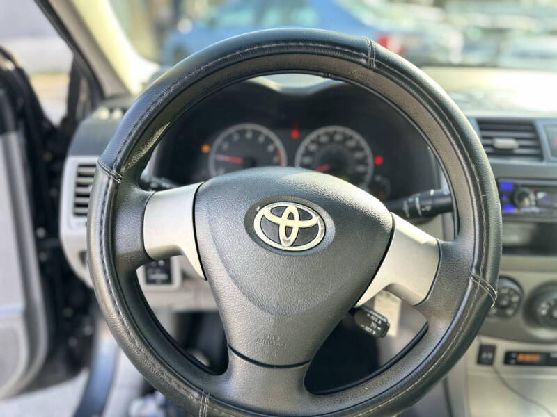 2011 Toyota Corolla LE