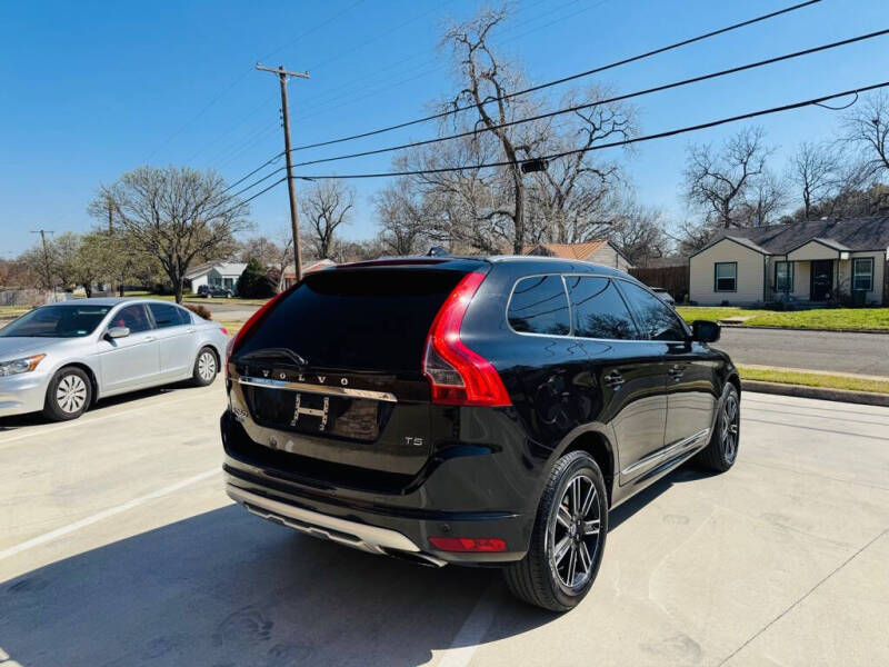 2017 Volvo XC60 T5 Dynamic