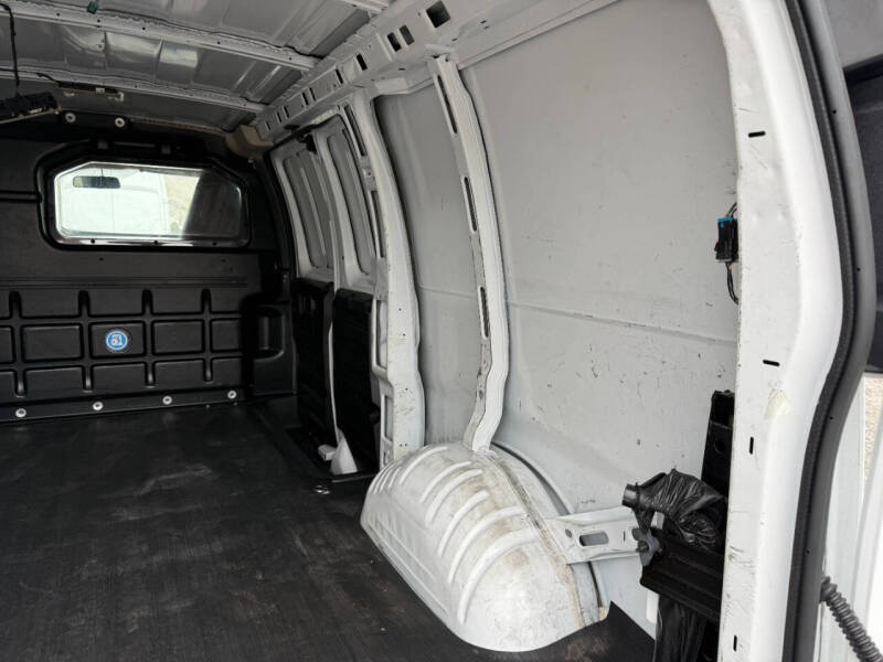 2022 Chevrolet Express 3500