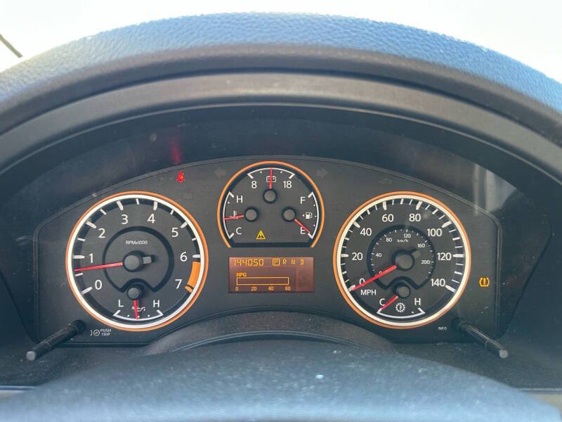 2013 Nissan Armada Platinum