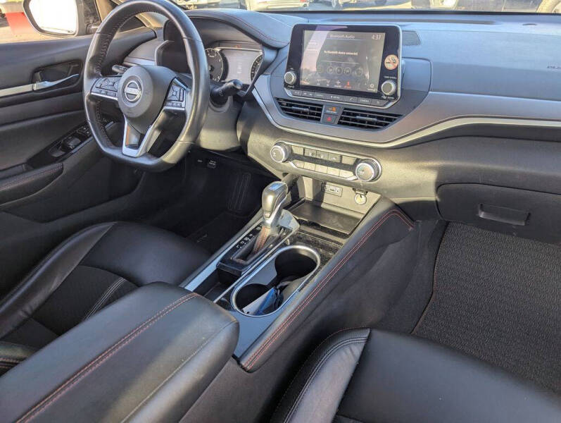 2024 Nissan Altima 2.5 SR