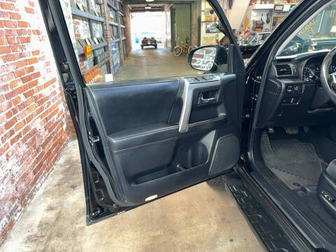 2014 Toyota 4Runner SR5