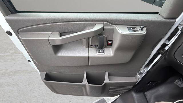 2024 GMC Savana 2500
