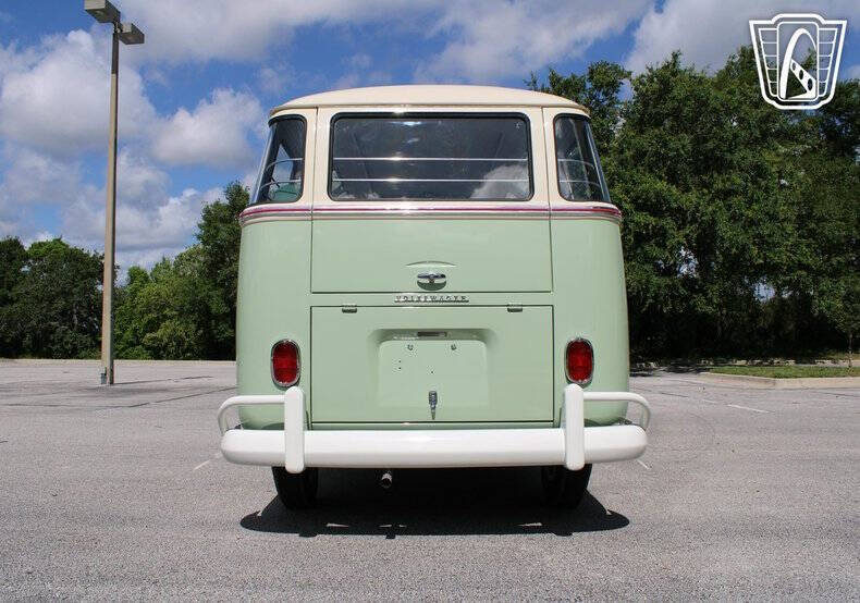 1974 Volkswagen Samba