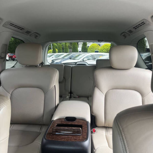 2017 Nissan Armada Platinum