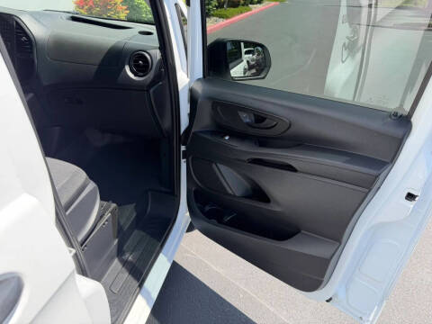 2017 Mercedes-Benz Metris