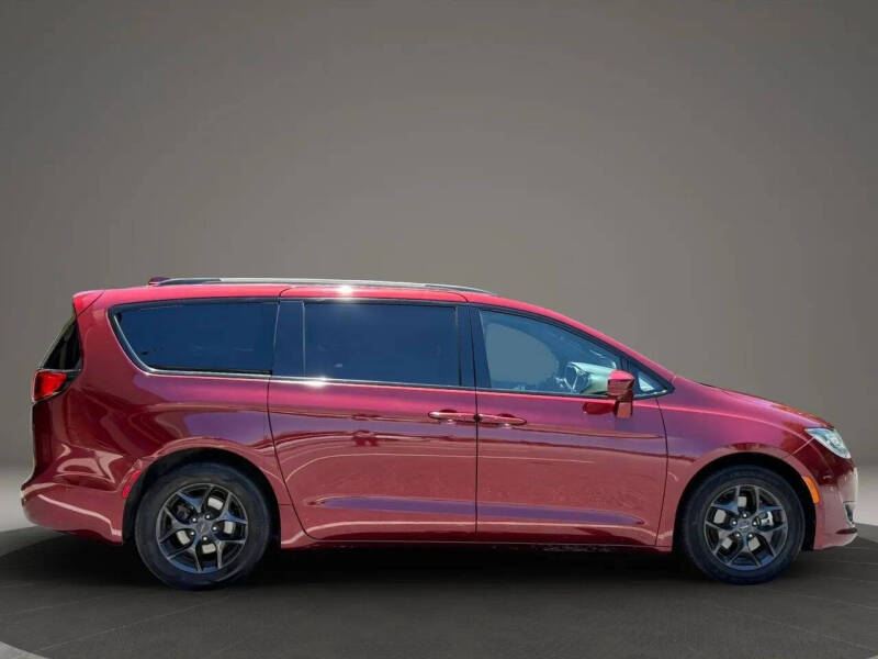 2018 Chrysler Pacifica Touring L Plus