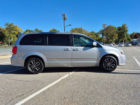 2014 Dodge Grand Caravan SXT 30th Anniversary