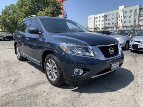 2014 Nissan Pathfinder SL