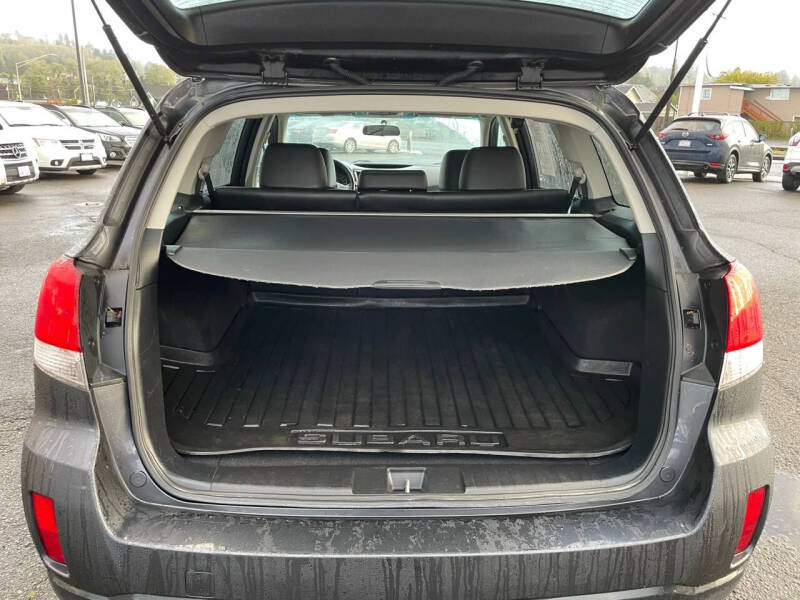 2010 Subaru Outback 2.5i Limited