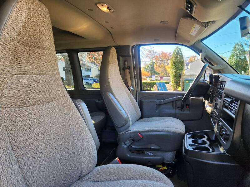 2018 Chevrolet Express LT 3500