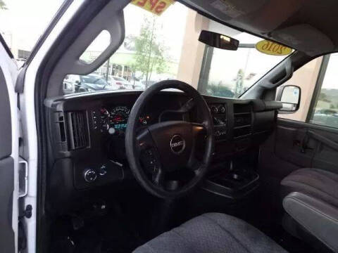 2016 GMC Savana 2500