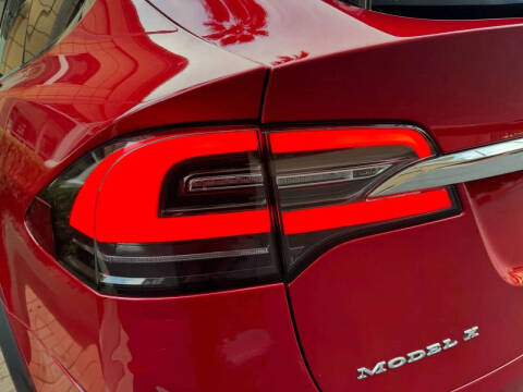 2017 Tesla Model X 75D