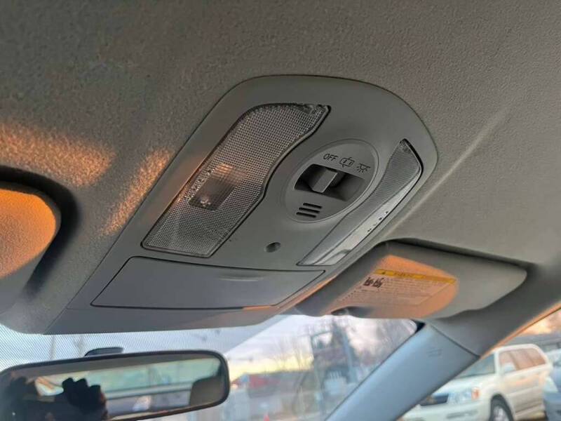 2013 Toyota Prius Three