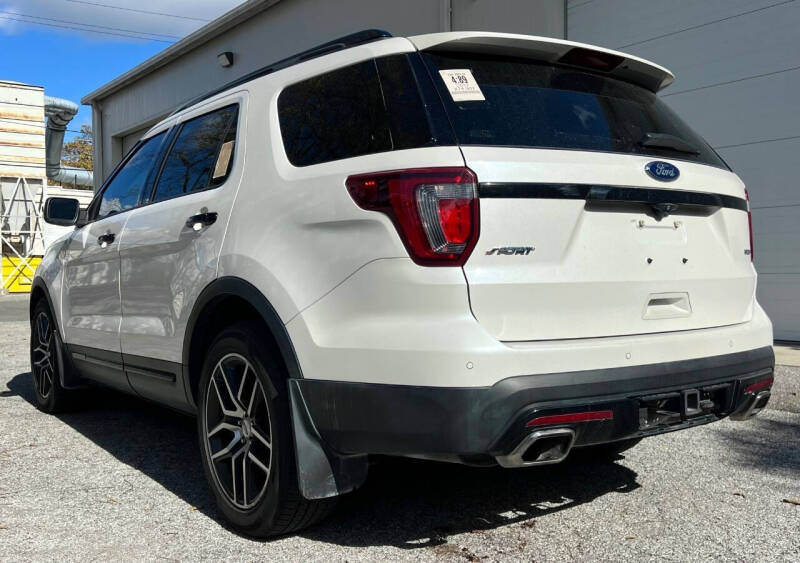 2017 Ford Explorer Sport