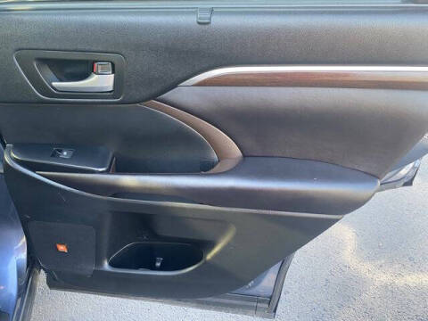 2016 Toyota Highlander