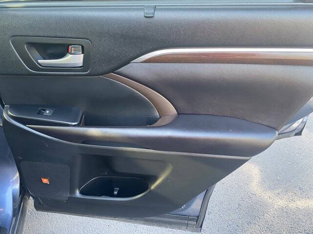 2016 Toyota Highlander