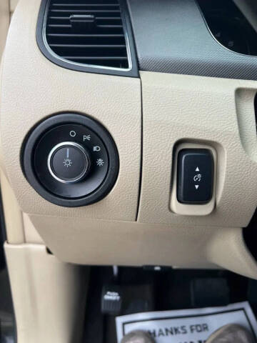 2016 Ford Taurus SE