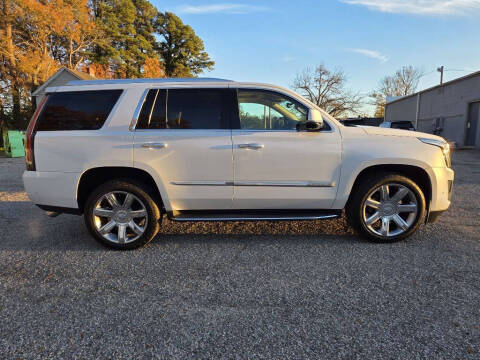 2018 Cadillac Escalade Luxury