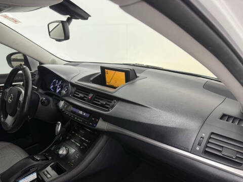 2011 Lexus CT 200h Premium