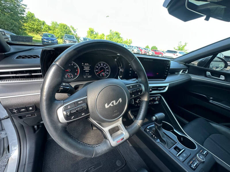 2022 Kia K5