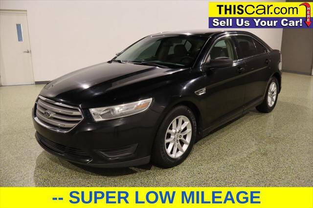 2013 Ford Taurus SE