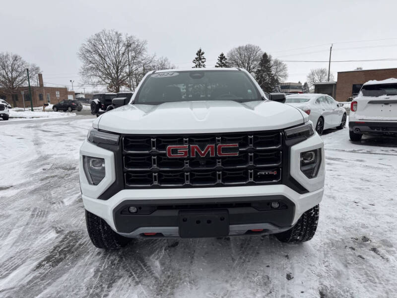 2024 GMC Canyon AT4