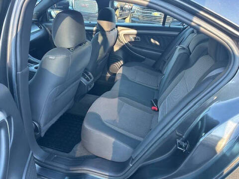 2018 Ford Taurus SEL