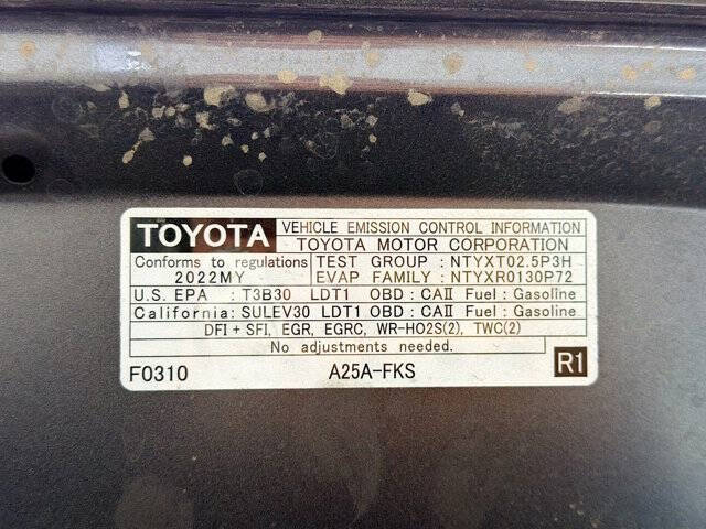 2022 Toyota RAV4 XLE