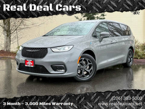 2022 Chrysler Pacifica Hybrid for sale at Real Deal Cars in Everett WA