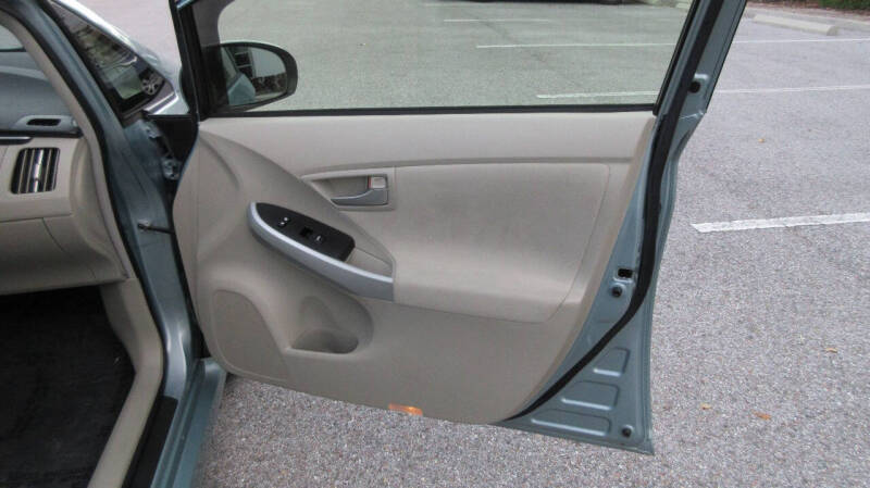 2012 Toyota Prius Two