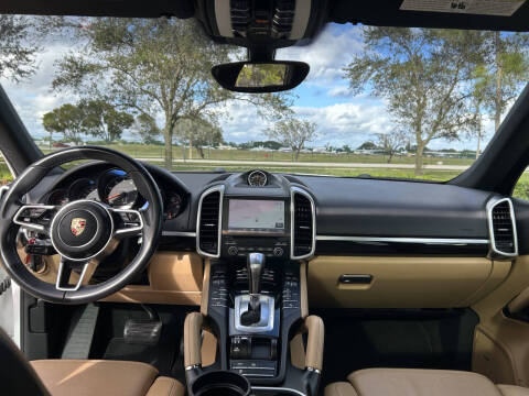 2017 Porsche Cayenne Platinum Edition