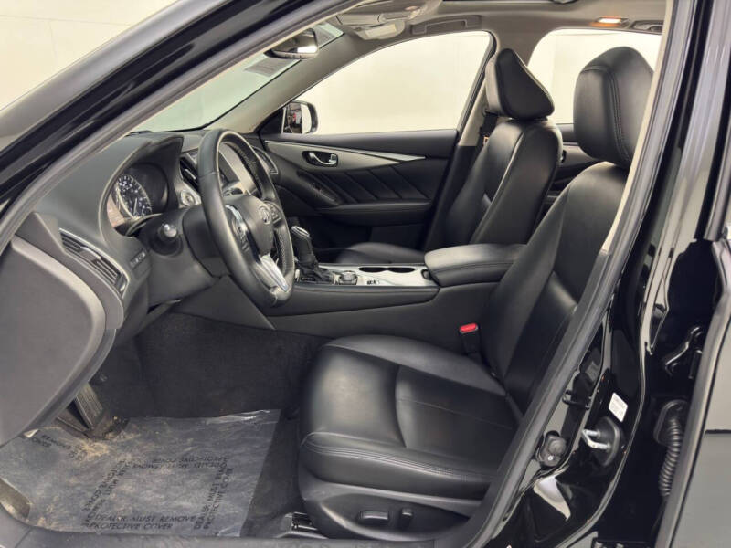 2021 Infiniti Q50 Luxe