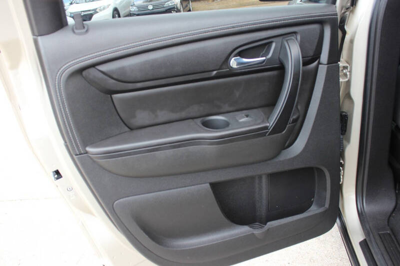 2016 GMC Acadia SLE-2