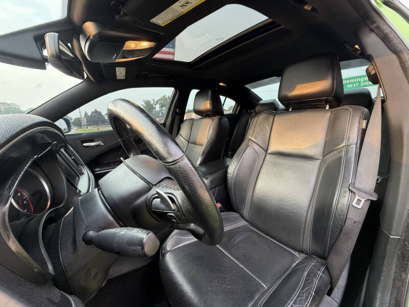 2017 Dodge Charger SXT