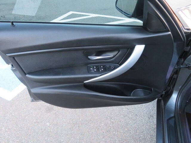 2018 BMW 3 Series 320i xDrive