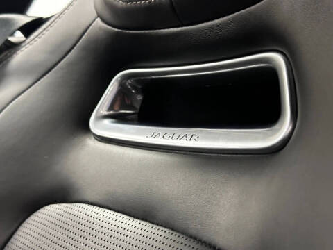 2019 Jaguar F-TYPE P300