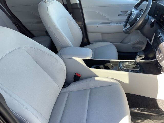 2025 Hyundai Kona SEL