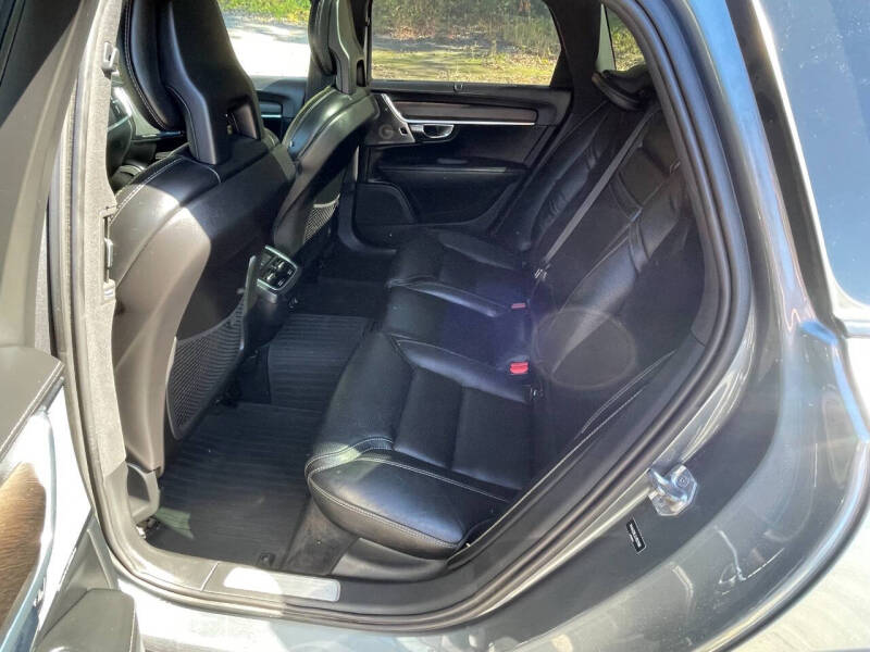 2018 Volvo V90 Cross Country T6