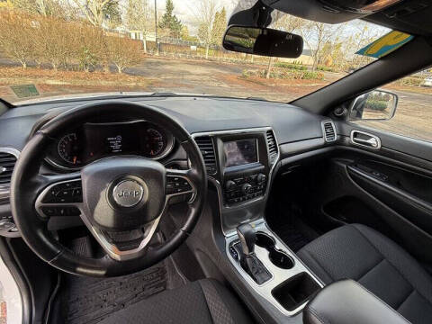 2019 Jeep Grand Cherokee Laredo