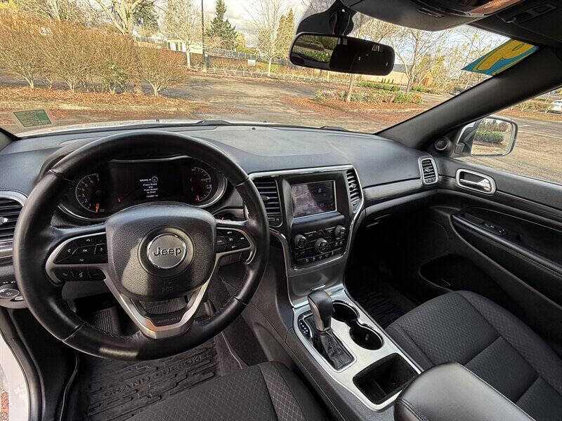 2019 Jeep Grand Cherokee Laredo