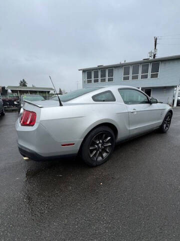 2010 Ford Mustang V6 Premium