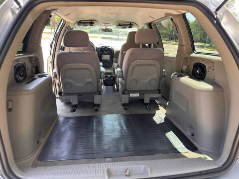 2003 Dodge Caravan SE