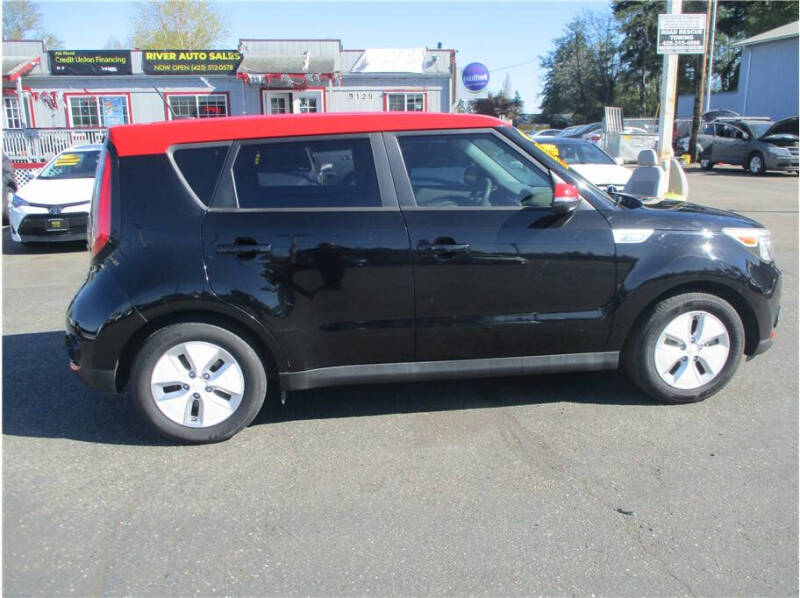 2016 Kia Soul EV +
