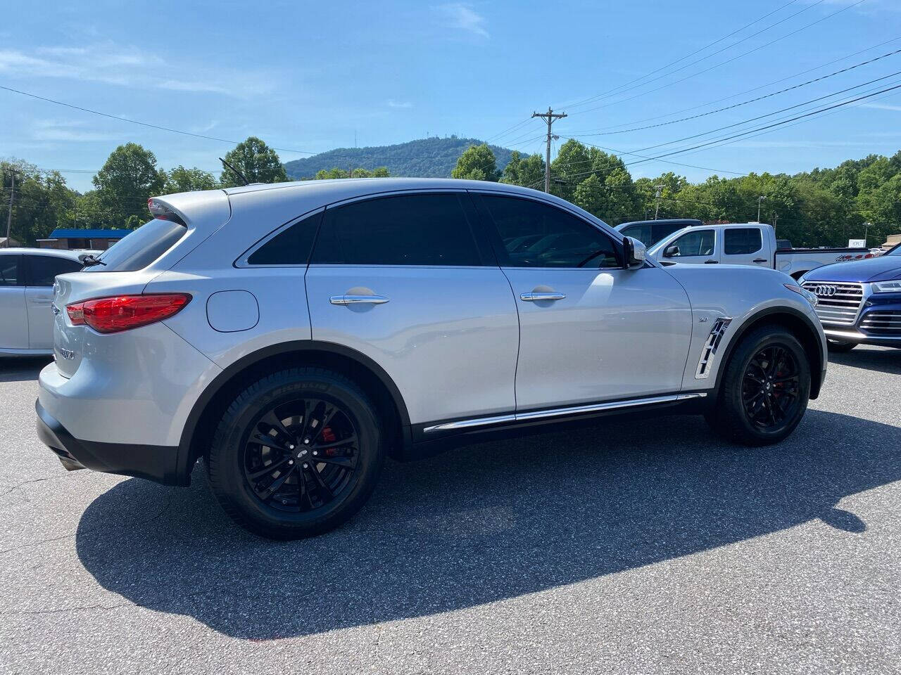 2017 INFINITI QX70 for sale at Driven Pre-Owned in Lenoir, NC