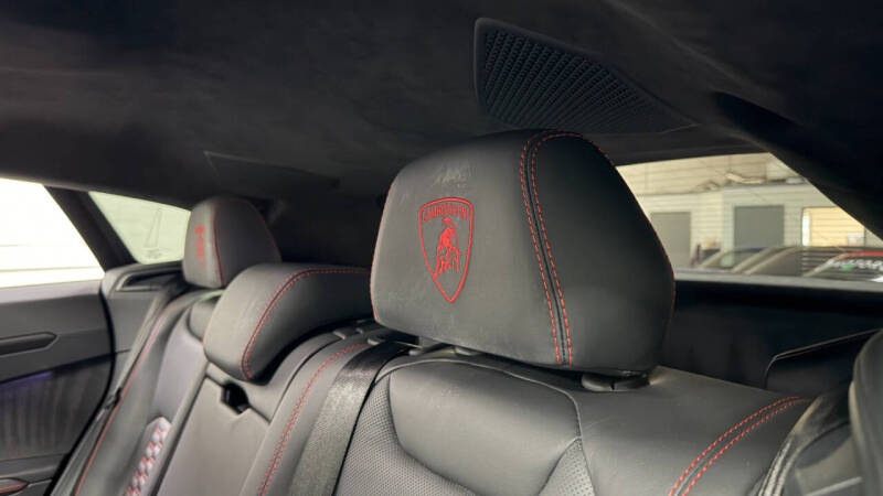 2021 Lamborghini Urus