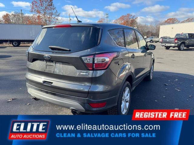 2017 Ford Escape SE