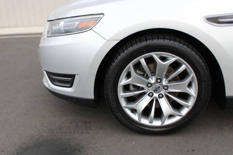 2019 Ford Taurus Limited