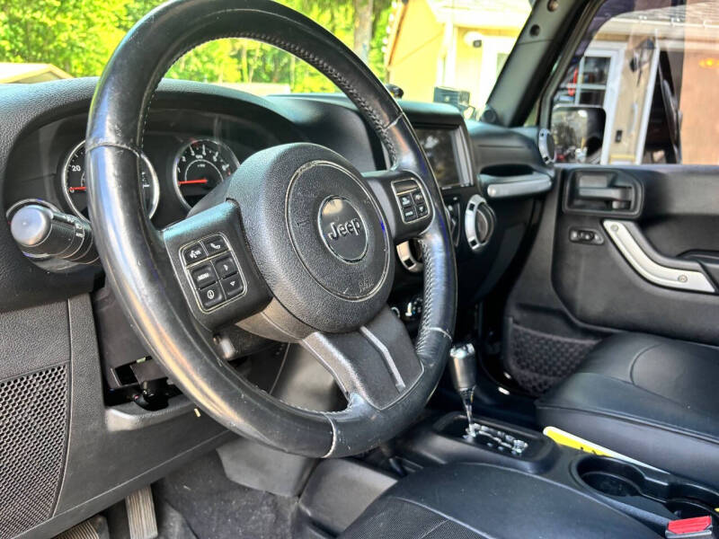 2012 Jeep Wrangler Unlimited Sahara