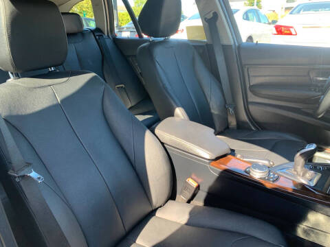 2015 BMW 3 Series 328i xDrive